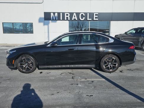 Used 2026 BMW 530i xDrive AWD/4WD image 4