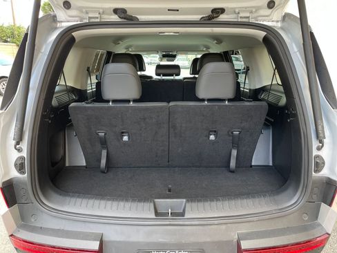 Used 2025 Hyundai Santa Fe SEL image 33