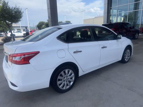 Used 2019 Nissan Sentra S FWD image 13