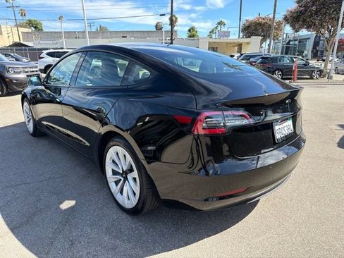 Used 2022 Tesla Model 3 Long Range AWD/4WD image 5