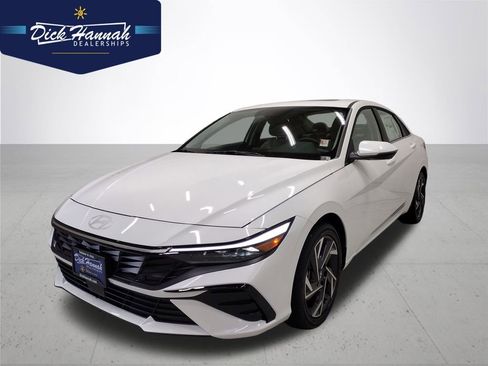 New 2026 Hyundai Elantra Limited FWD image 1