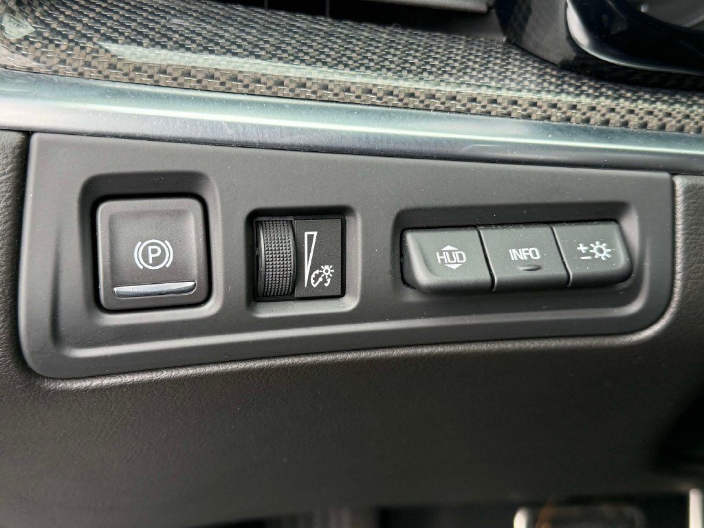 Certified 2026 Cadillac XT5 Sportv w/ LPO, Floor Liner Package AWD/4WD image 30