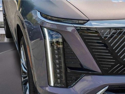 Used 2026 Cadillac Vistiq Premium Luxury AWD/4WD image 20