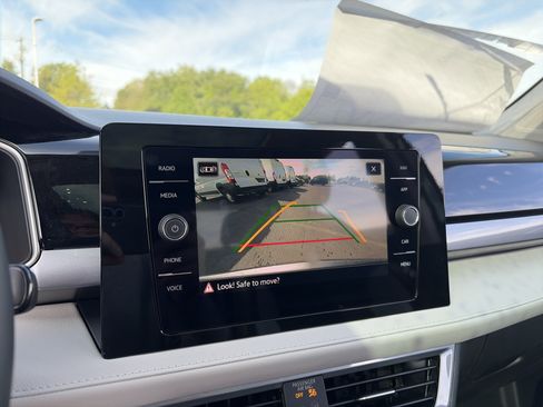 New 2026 Volkswagen Taos SEL AWD/4WD image 24