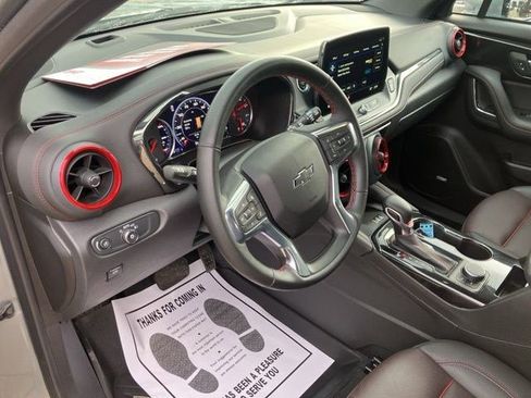 Used 2024 Chevrolet Blazer RS w/ Enhanced Convenience Package FWD image 14
