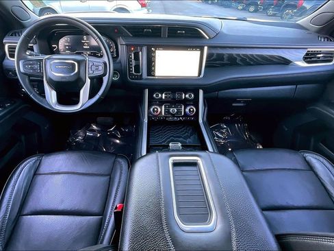 Used 2024 GMC Yukon Denali image 16