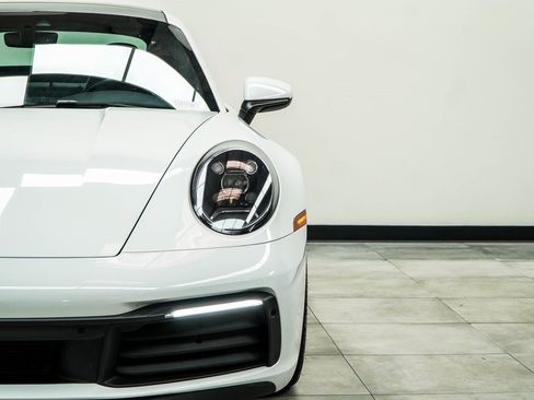 Used 2020 Porsche 911 Carrera S image 7