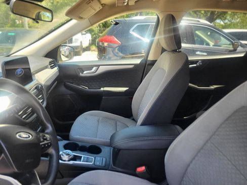 Used 2020 Ford Escape SE FWD image 47