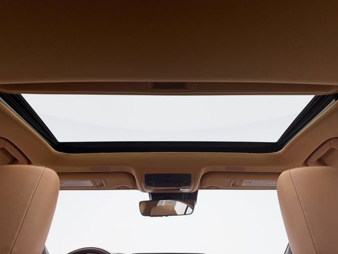 Used 2025 Lexus ES 350 w/ Luxury Package image 18