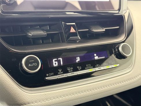 Certified 2024 Toyota Corolla SE image 23