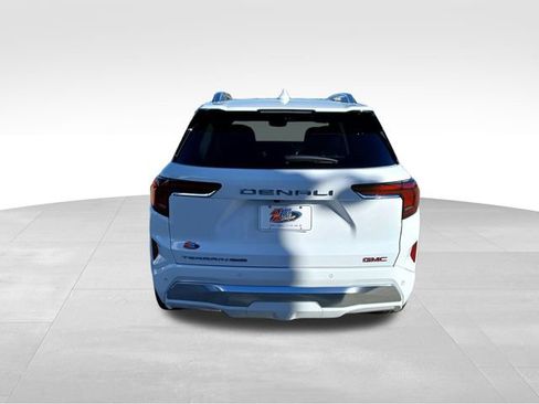 New 2026 GMC Terrain Denali w/ LPO, Floor Liner Package image 4