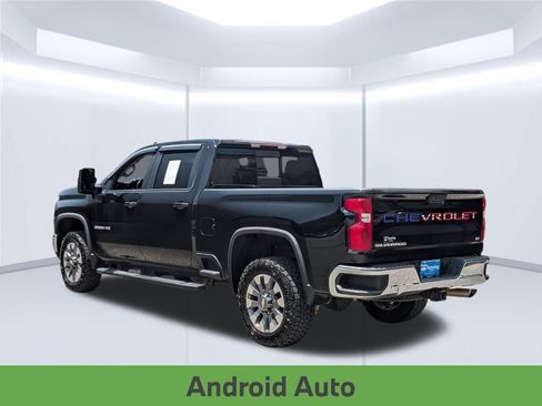 Used 2024 Chevrolet Silverado 2500 LT AWD/4WD image 3