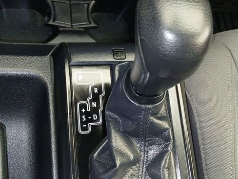 Used 2020 Toyota Tacoma SR image 20