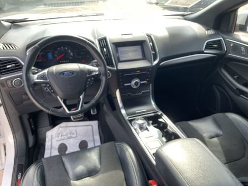 Used 2019 Ford Edge ST w/ Cold Weather Package AWD/4WD image 18