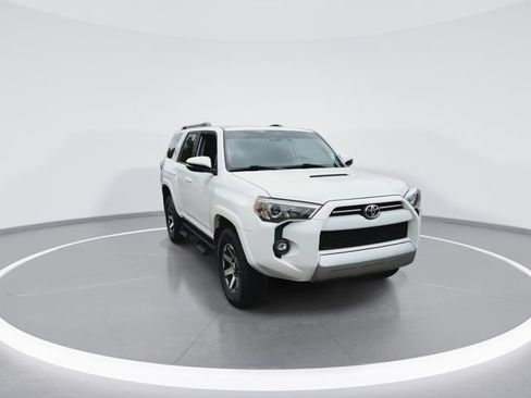 Used 2022 Toyota 4Runner TRD Off-Road Premium w/ Moonroof Package AWD/4WD image 3