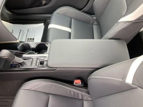 Certified 2026 Toyota Camry SE image 24