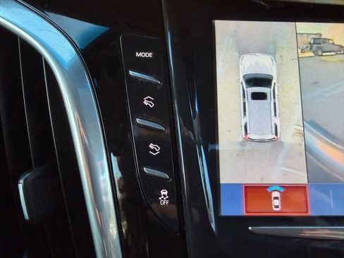 Used 2019 Cadillac Escalade Premium Luxury image 26