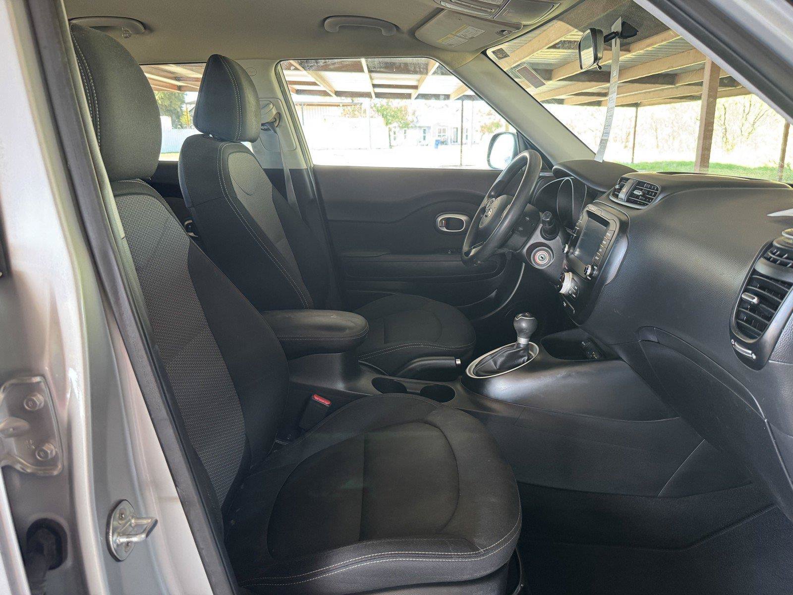 Used 2019 Kia Soul + FWD image 34