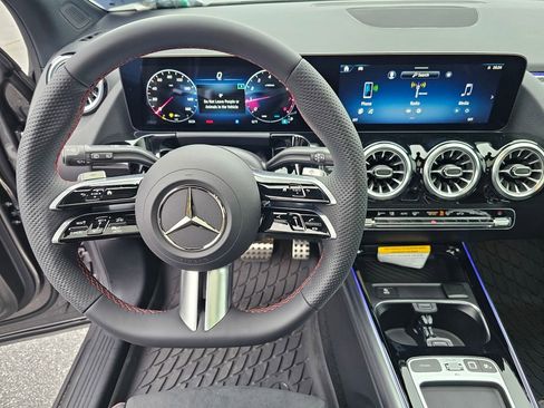 Used 2025 Mercedes-Benz GLA 250 image 18