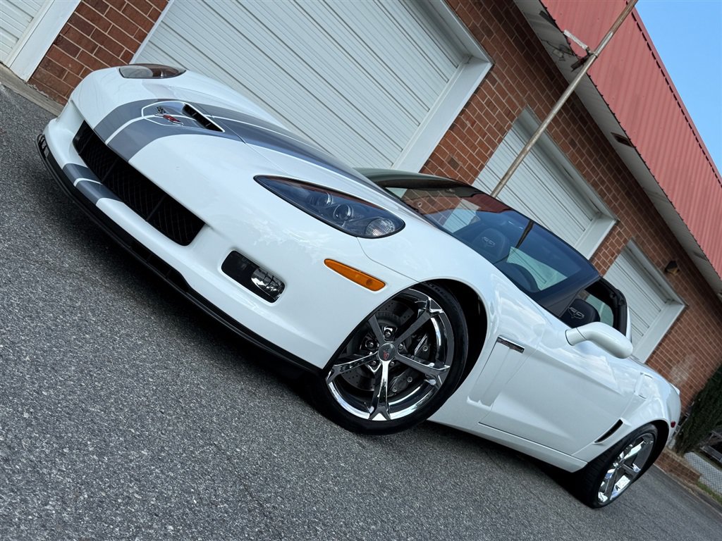 Used 2013 Chevrolet Corvette Grand Sport w/ 4LT Preferred Equipment Group RWD image 10