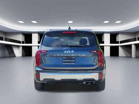 Certified 2024 Kia Telluride S w/ S Sunroof Package image 5