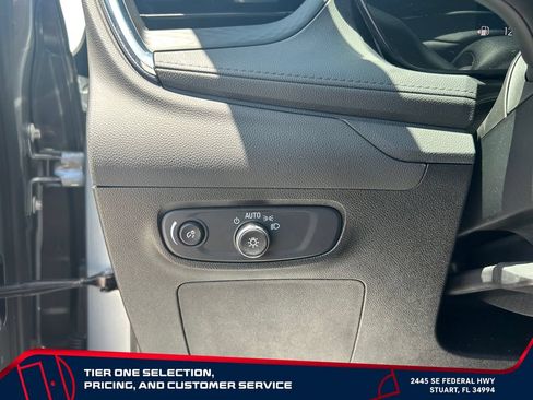 Used 2025 Buick Encore GX Sport Touring FWD image 23