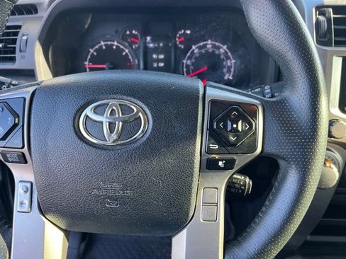 Used 2022 Toyota 4Runner SR5 Premium w/ Moonroof Package RWD image 20