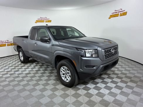 Certified 2024 Nissan Frontier SV w/ Technology Package AWD/4WD image 8
