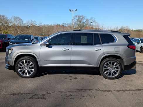 Used 2024 GMC Acadia Denali w/ Super Cruise Package image 6