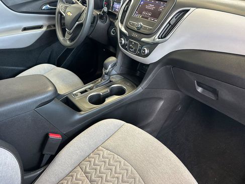 Used 2023 Chevrolet Equinox LT w/ LPO, Floor Liner Package FWD image 16