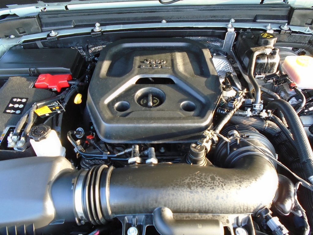 Used 2024 Jeep Wrangler Unlimited Sport AWD/4WD image 21