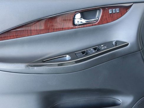 Used 2016 INFINITI QX50 Base w/ Premium Plus Package image 13