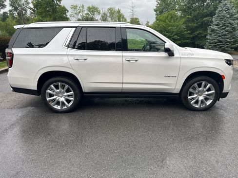 Used 2023 Chevrolet Tahoe High Country w/ Premium Package AWD/4WD image 8