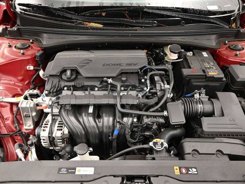 Used 2024 Hyundai Elantra SEL w/ Convenience Package image 19