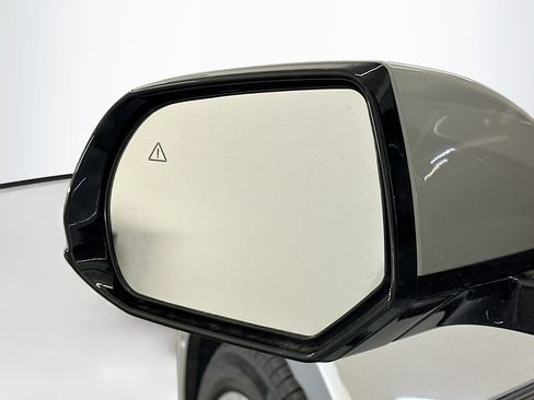 Used 2023 Hyundai Ioniq 5 Limited AWD/4WD image 16