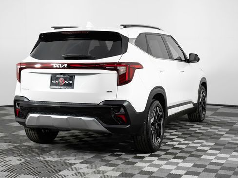 Used 2024 Kia Seltos SX w/ SX Sunroof Package image 7