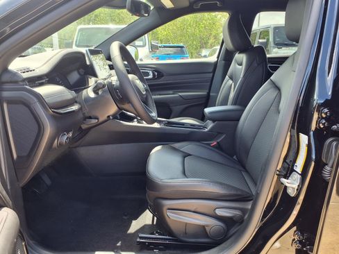 New 2026 Jeep Compass Altitude AWD/4WD image 8