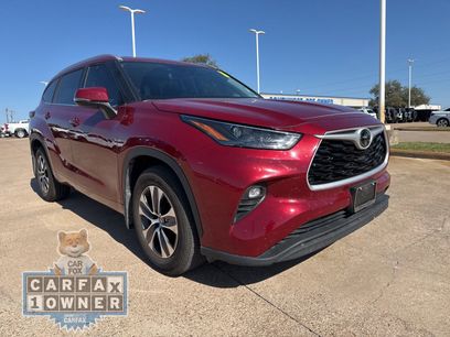 Used 2023 Toyota Highlander L