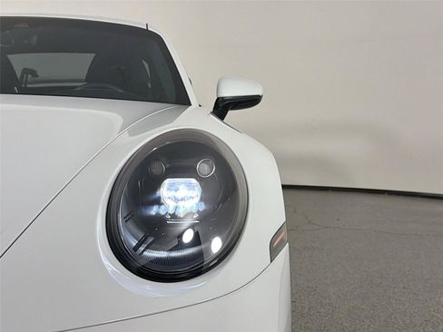 Used 2022 Porsche 911 GT3 RWD image 15