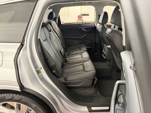 Used 2022 Audi Q7 3.0T Prestige w/ Prestige Package AWD/4WD image 43
