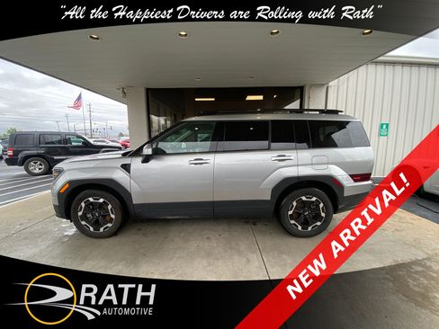 Used 2025 Hyundai Santa Fe SEL image 4