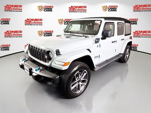 Used 2024 Jeep Wrangler Unlimited w/ Convenience Group image 12