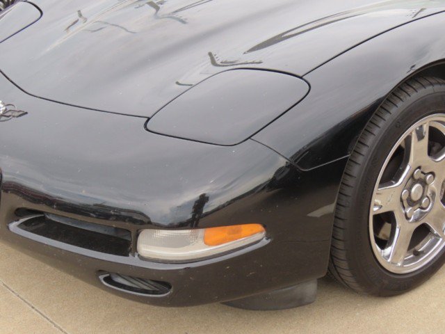 Used 1999 Chevrolet Corvette Convertible w/ Memory Pkg RWD image 3