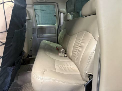 Used 2001 Chevrolet Silverado 2500 LT AWD/4WD image 14