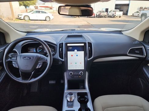 Used 2024 Ford Edge SEL image 17