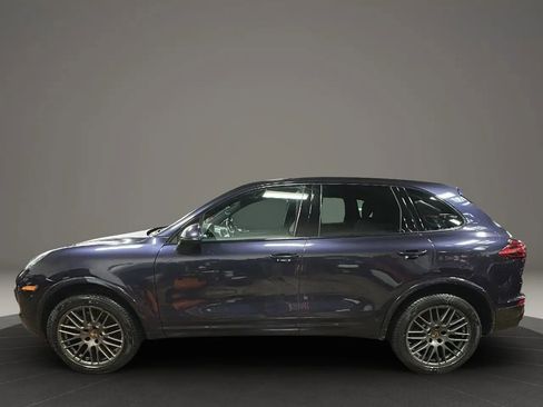 Used 2018 Porsche Cayenne Platinum Edition image 2