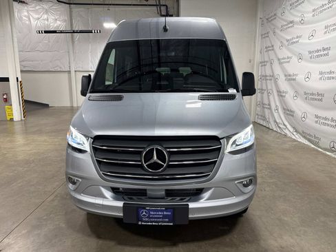 New 2025 Mercedes-Benz Sprinter 2500 image 6