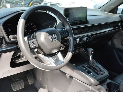 Used 2023 Honda CR-V Sport Touring image 8