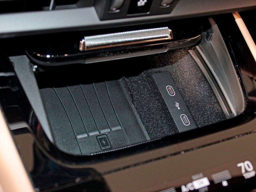 Certified 2026 Porsche Cayenne E-Hybrid AWD/4WD image 32