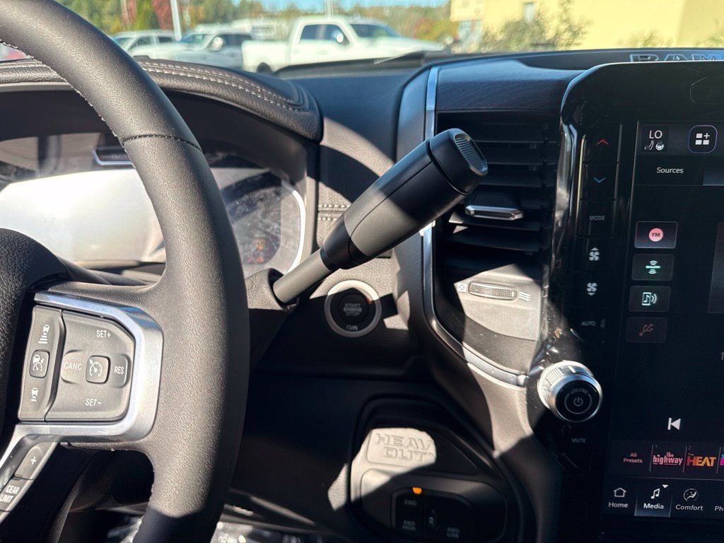 New 2027 RAM 2500 Laramie AWD/4WD image 14